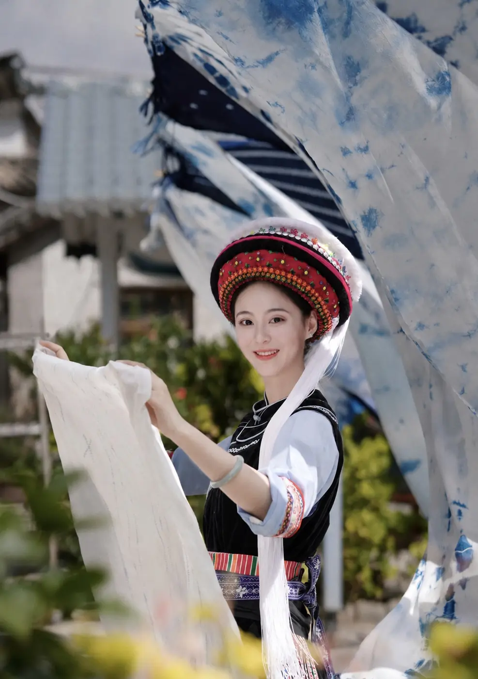 Vicky in Bai traditional dress in Dali